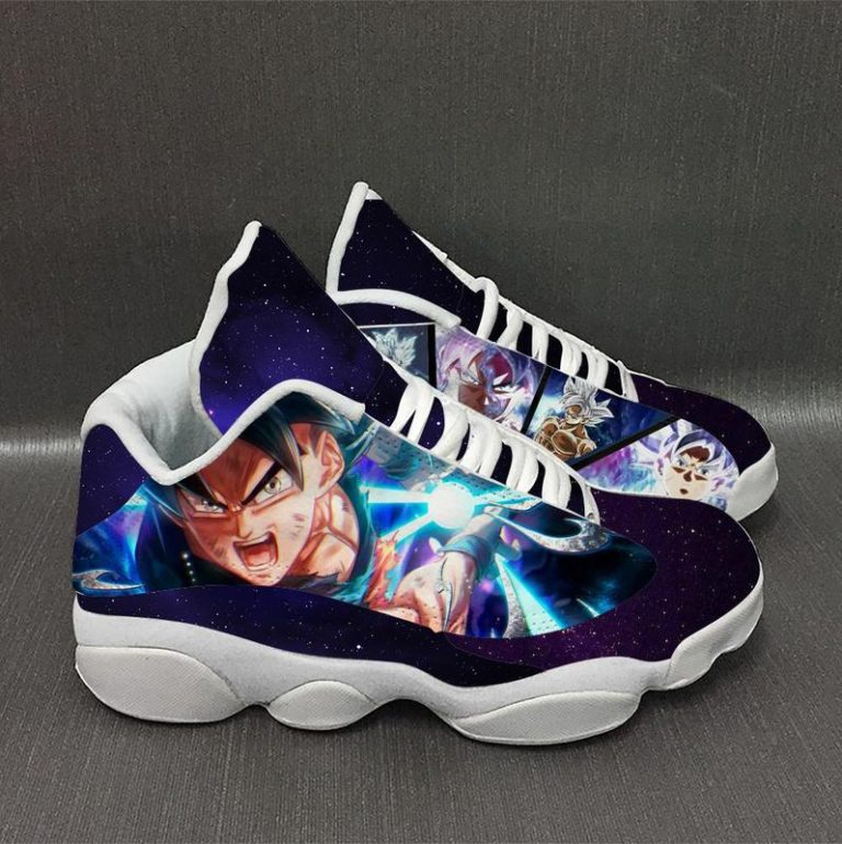 Dragon-Ball-Son-Goku-Air-Jordan-13-Sneaker-2