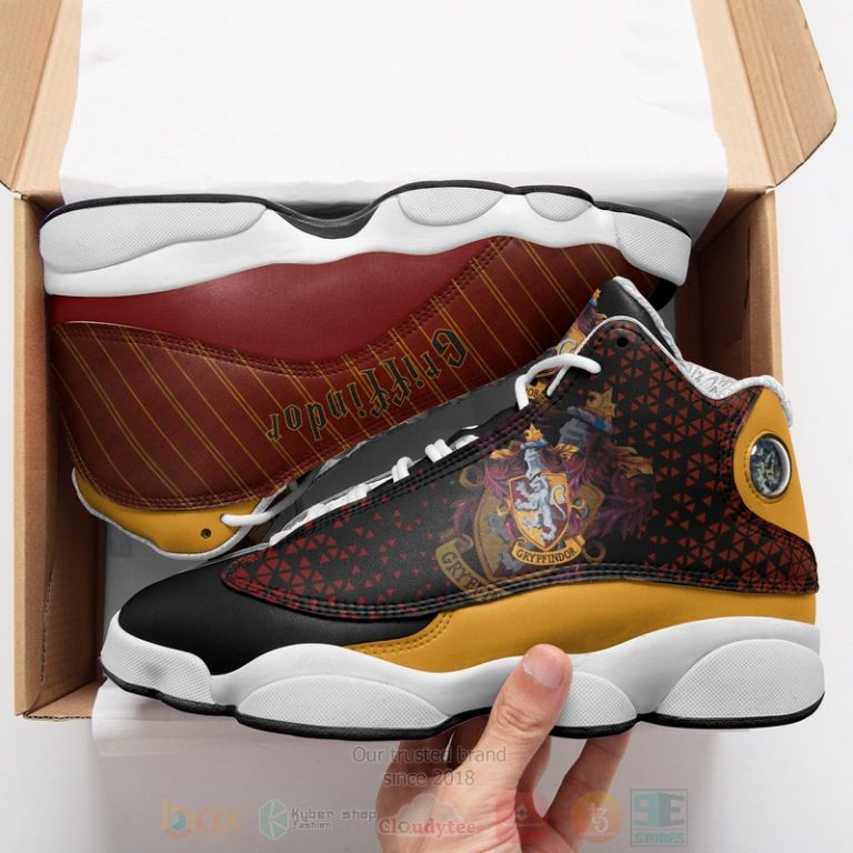 Gryffindor-Harry-Potter-Air-Jordan-13-Shoes-2