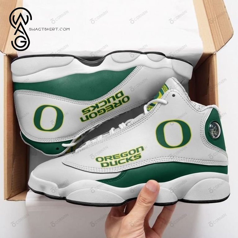 Oregon-Ducks-Team-Air-Jordan-13-Shoes-1
